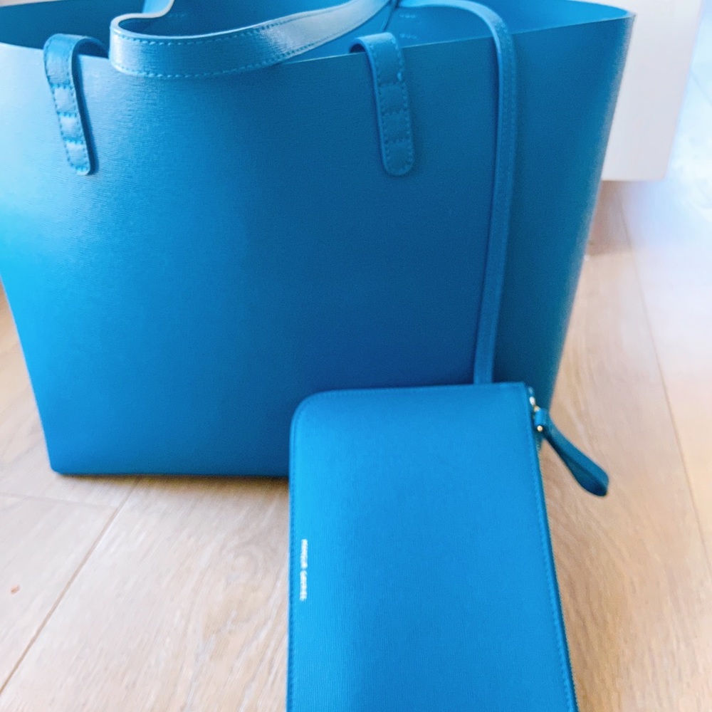 Mansur Gavriel Tote